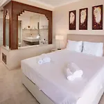 Malibu Mansions By Alfresco * فوينخيرولا